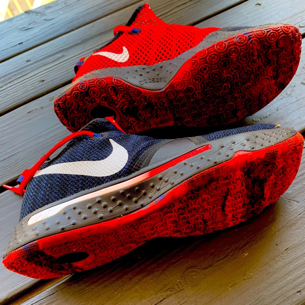 Men’s Nike PG 4’s Sz 9.5